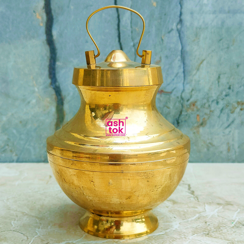 Samovar antique brass 7 liters of Bank