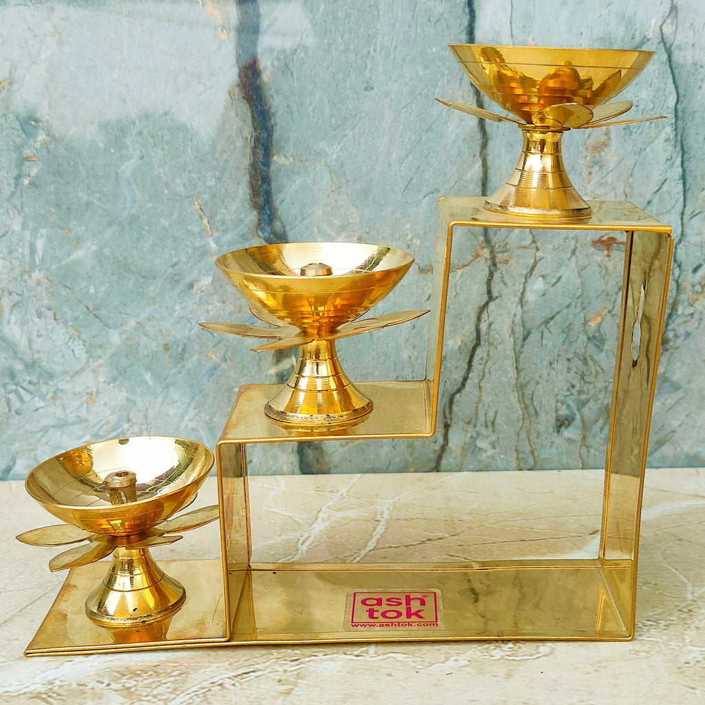 Brass Lotus Diya with Stand, Decorative Puja Diya, Diwali Festival Diya, Oil Diya, Mandir Diya