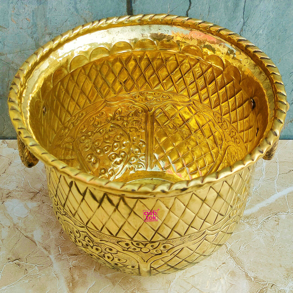 Brass Planter, Brass Traditional Shape Handcrafted Decorative Brass Planter Pot, Vase Flower Pot for Decor, Home and Garden, Marriage events planter