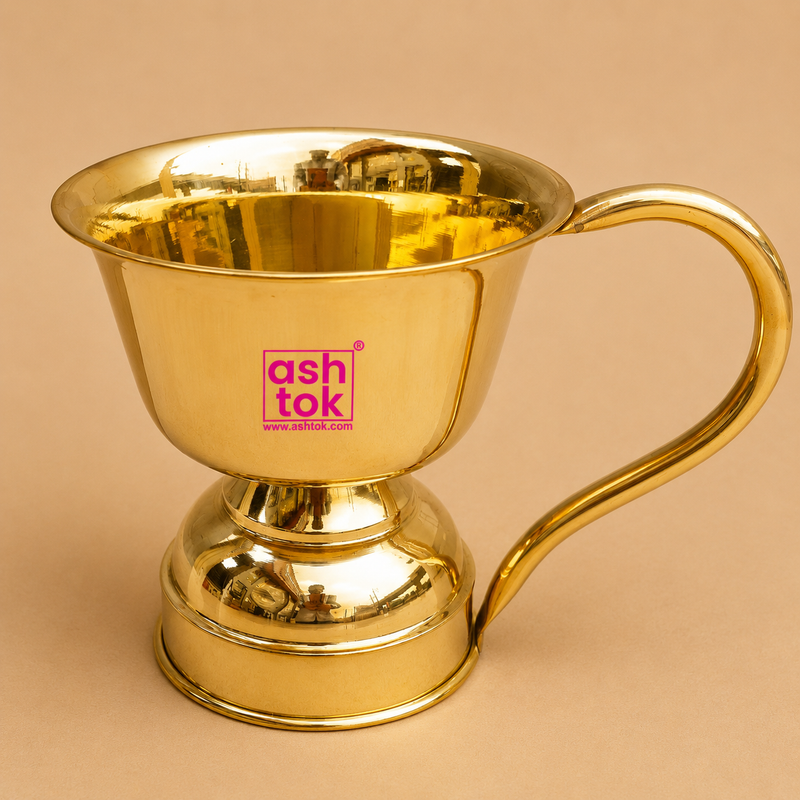 Traditional polished brass Turkish Tandoori Chai cup with a long curved handle, ideal for serving tandoori chai, Turkish tea, herbal drinks, and specialty beverages at cafés, restaurants, and home.