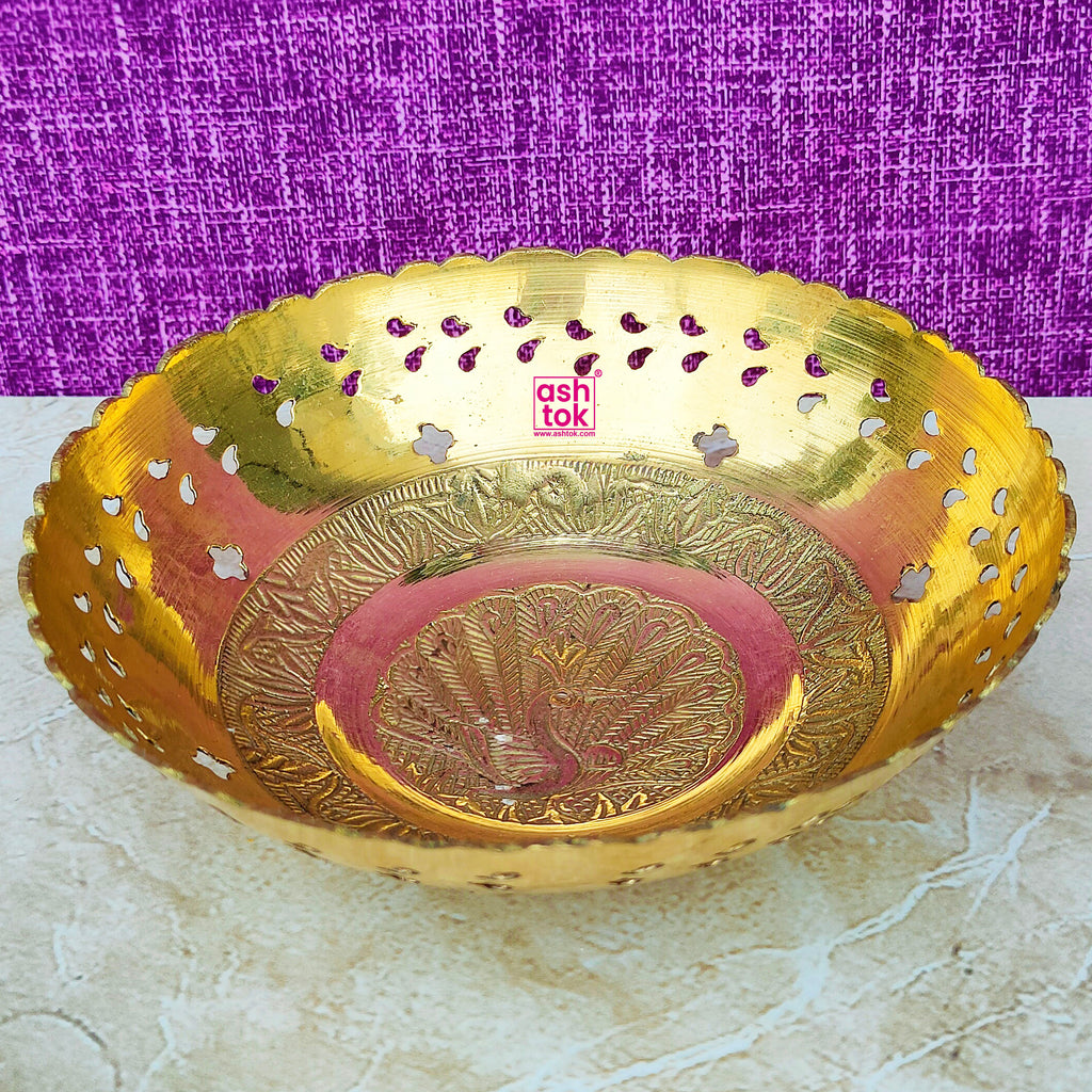 Decorative brass fruit bowl, perfect return gift for marriage functions, housewarming parties and celebrations.